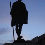 Statue_of_Mahatma_Gandhi_at_Kottayam.jpg