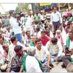 kannadaprabha_import_2015_8_14_original_sugar-protest.jpg