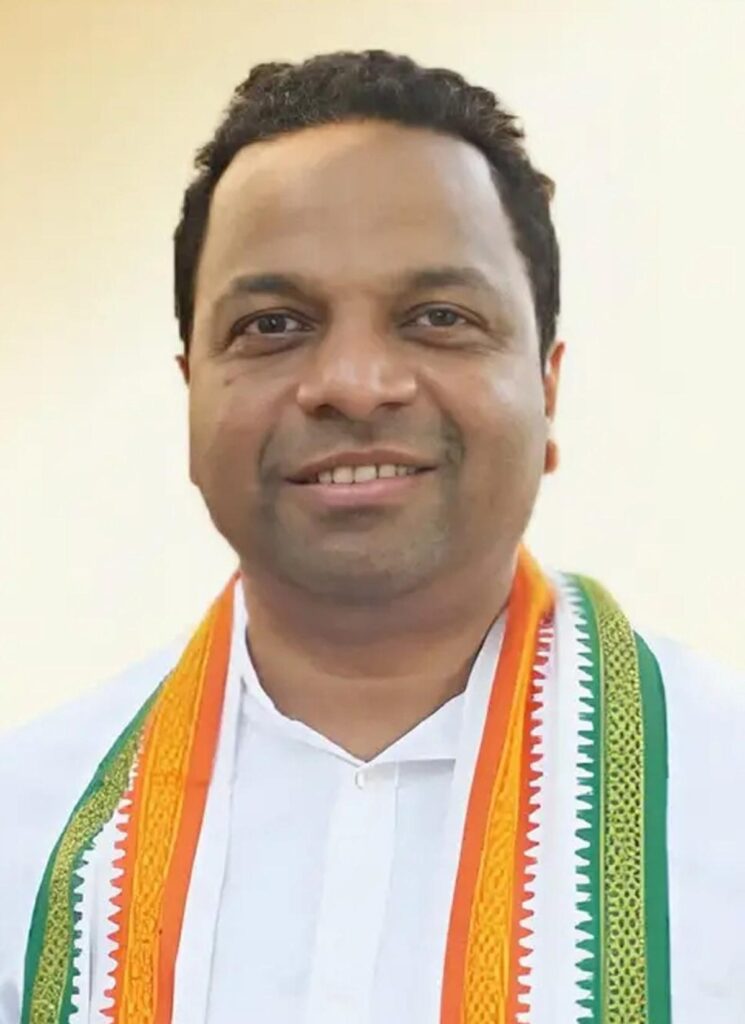 07_mn-Prasad-Raj-Kanchan.jpg